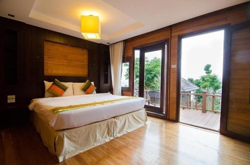 Апартаменты Phi Phi The Beach Resort 3*