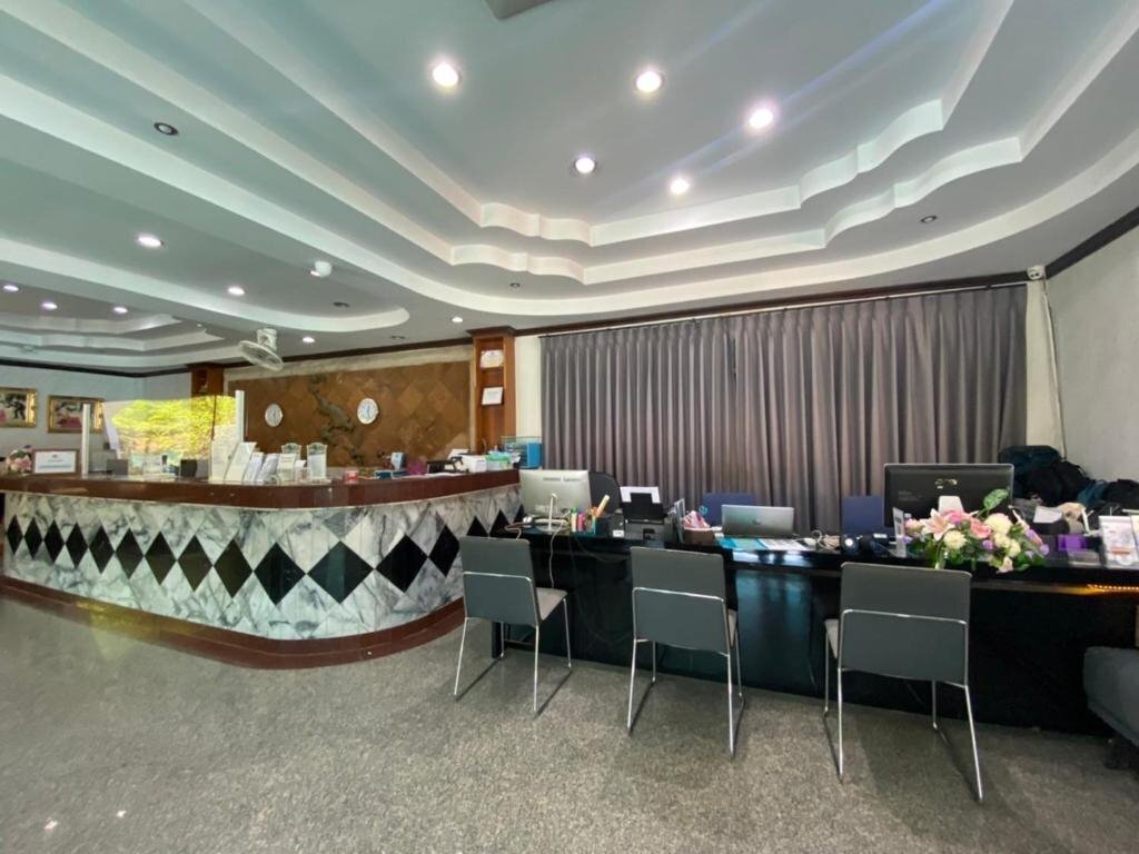 Апартаменты Andaman Beach Resort - Phi Phi 4*