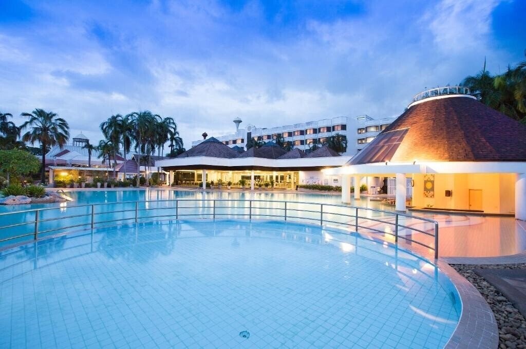 Апартаменты Amarin Lagoon Hotel Phitsanulok 3*