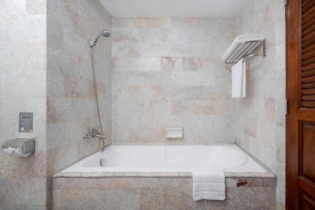 Панорама Star Convention Hotel 4*