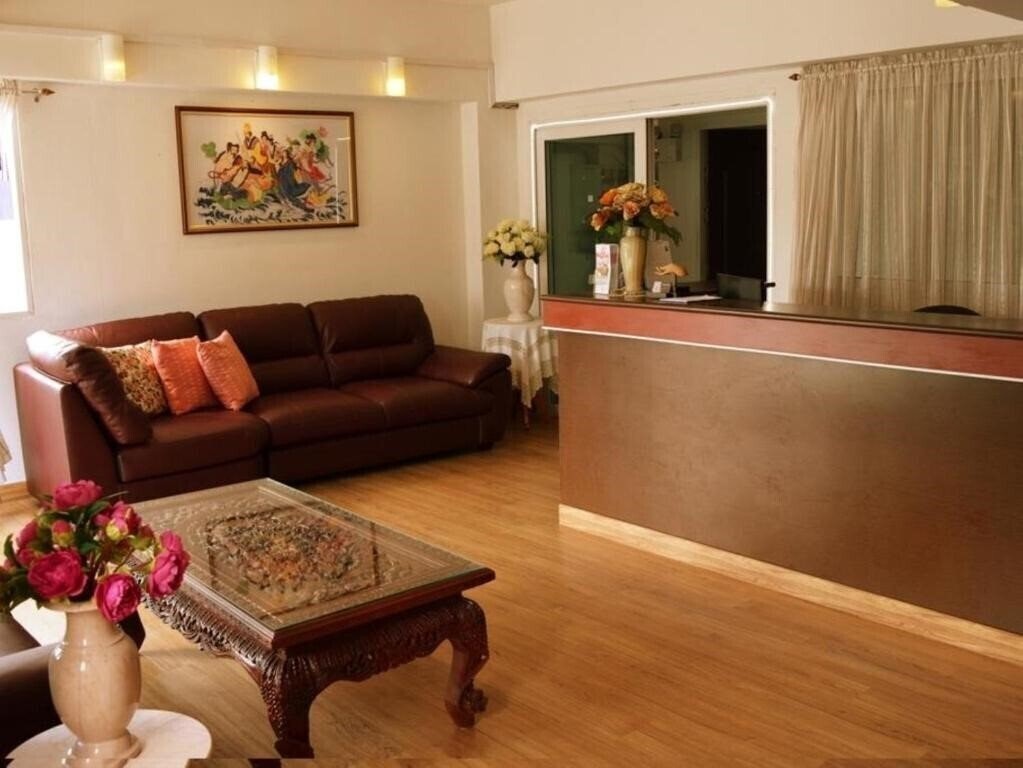 Панорама Hotel De Ratt 2*