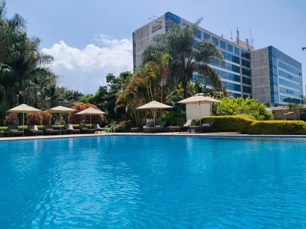 Вид Mount Meru Hotel 5*