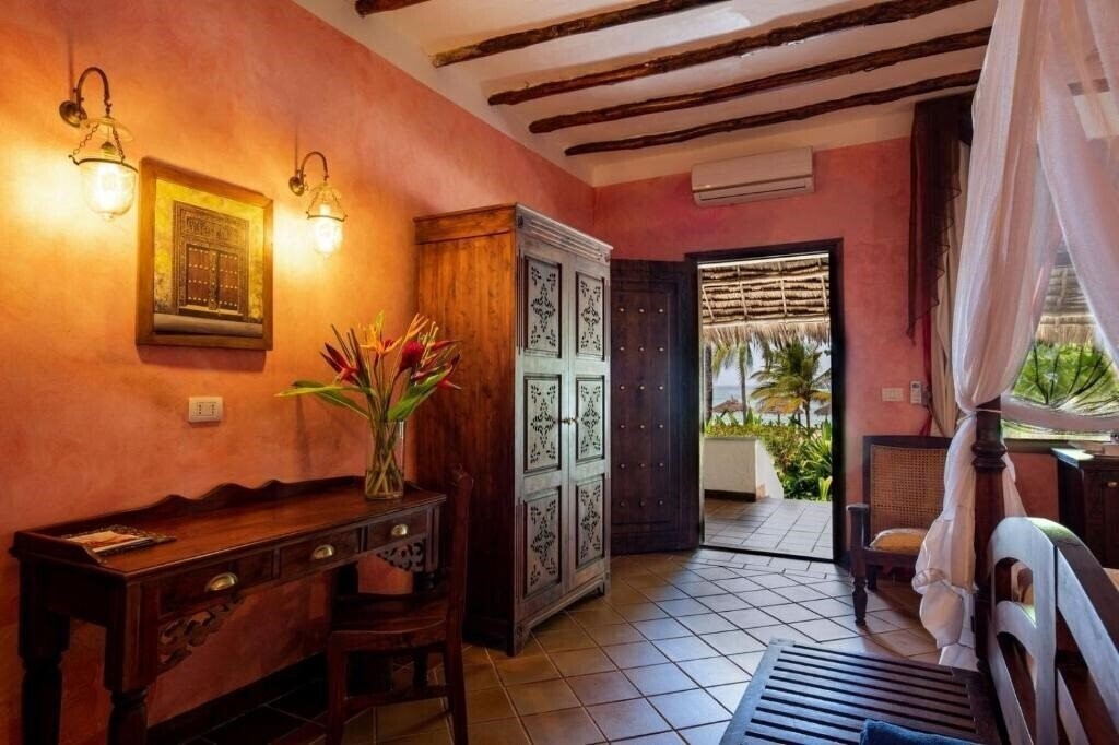 Территория Dongwe Beach Club & Resort 4*