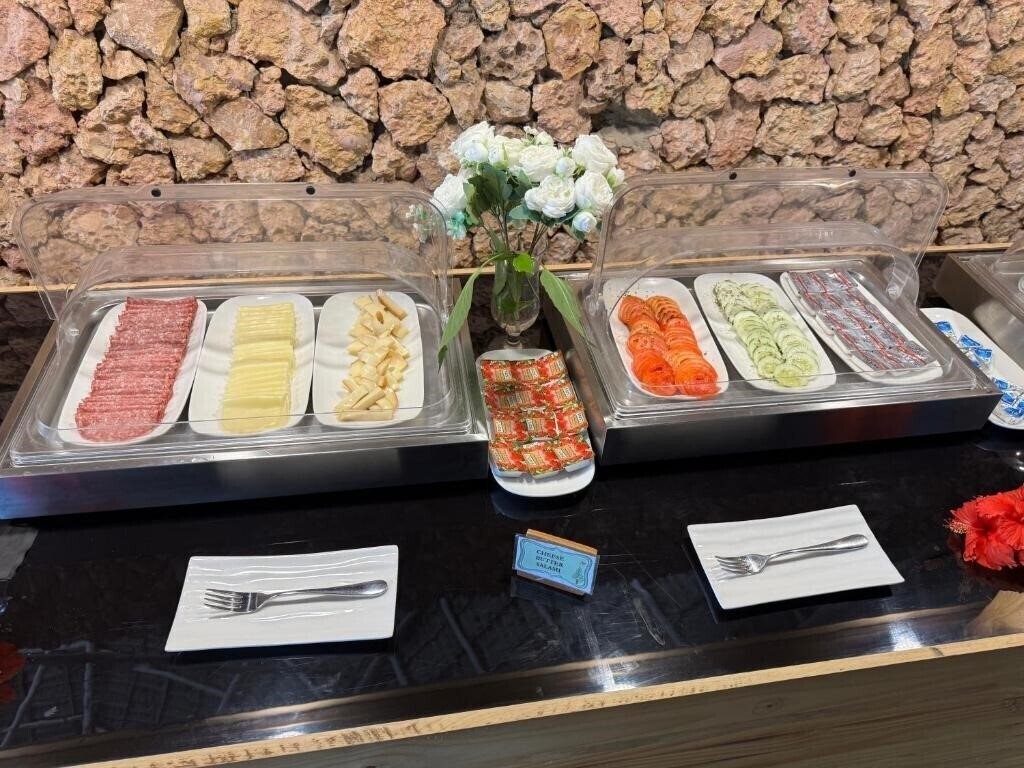 Панорама Tiki Beach Club & Resort 4*