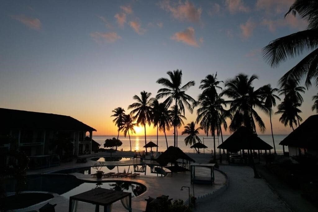 Апартаменты Protels La Plage Zanzibar 4*