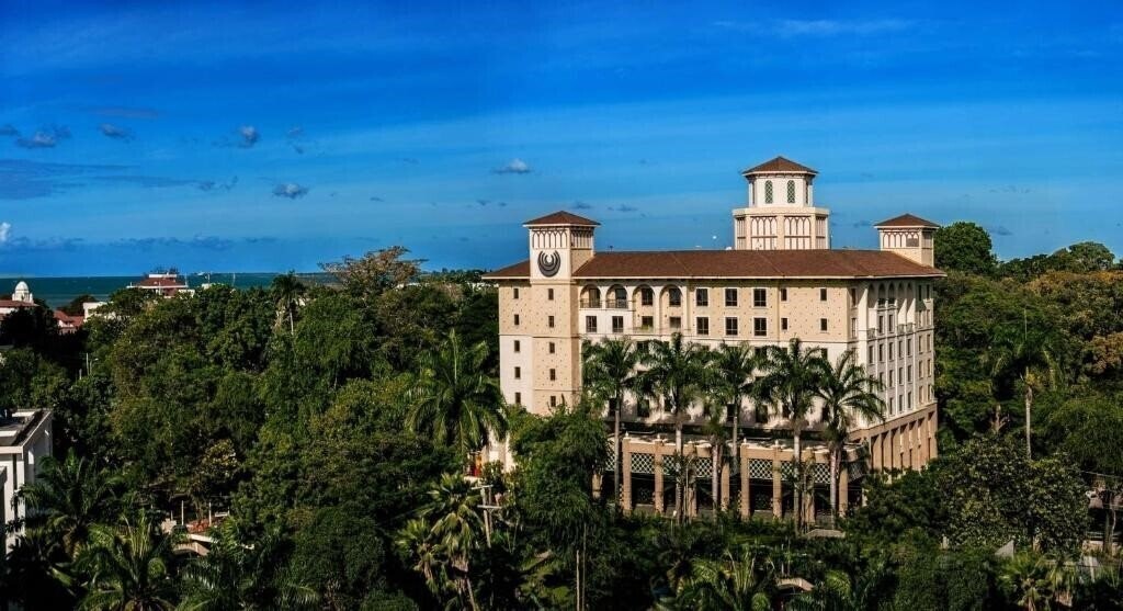 Отель Southernsun Dar Es Salaam 4*