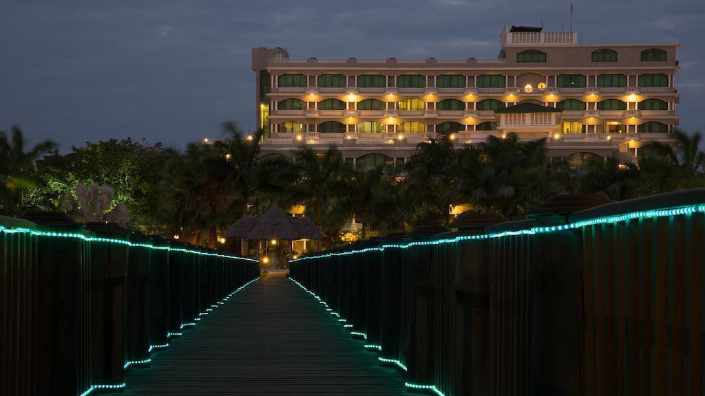 Вид Double Tree By Hilton Dar Es Salaam 4*