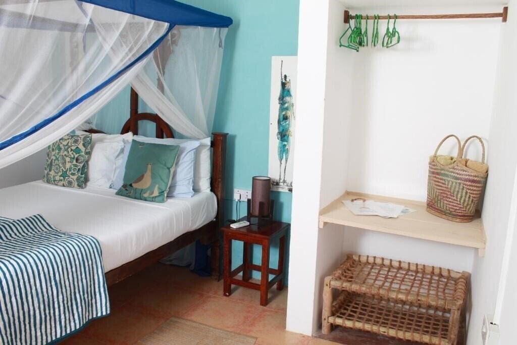 Территория Driftwood Beach Lodge 3*