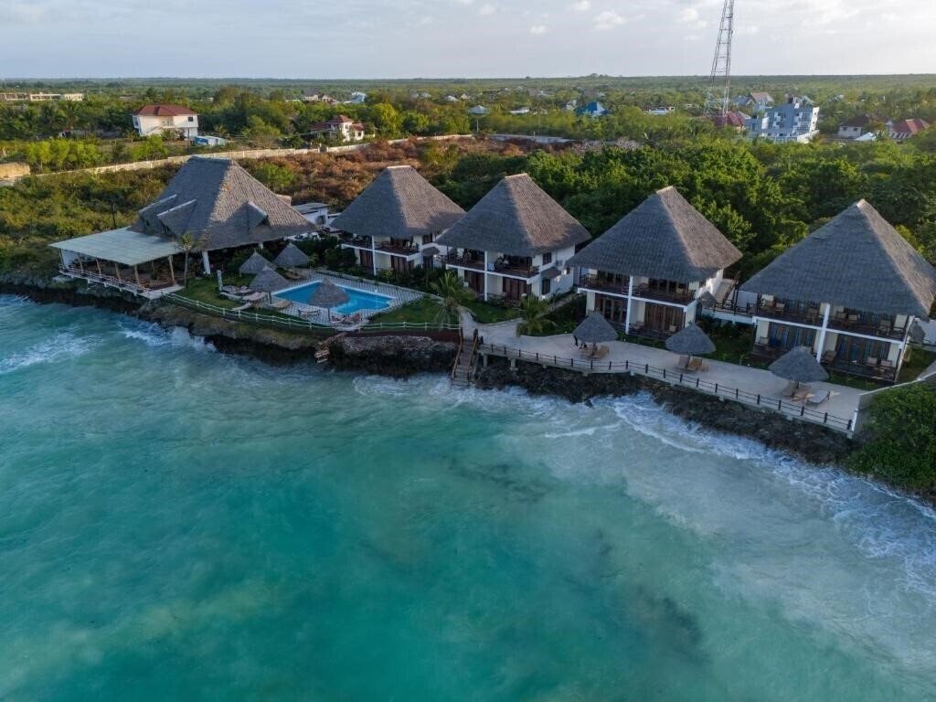 Территория Mahi Mahi Beach Hotel 3*