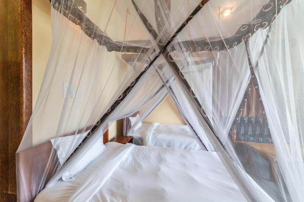 Апартаменты Mahi Mahi Beach Hotel 3*