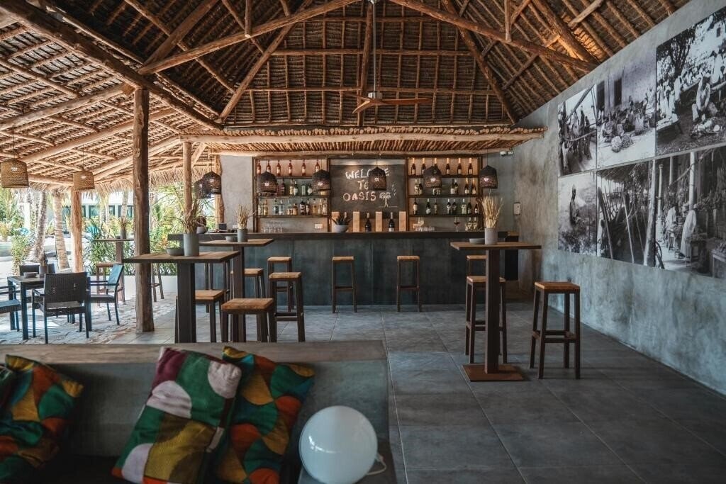 Фото The Oasis Residence 4*