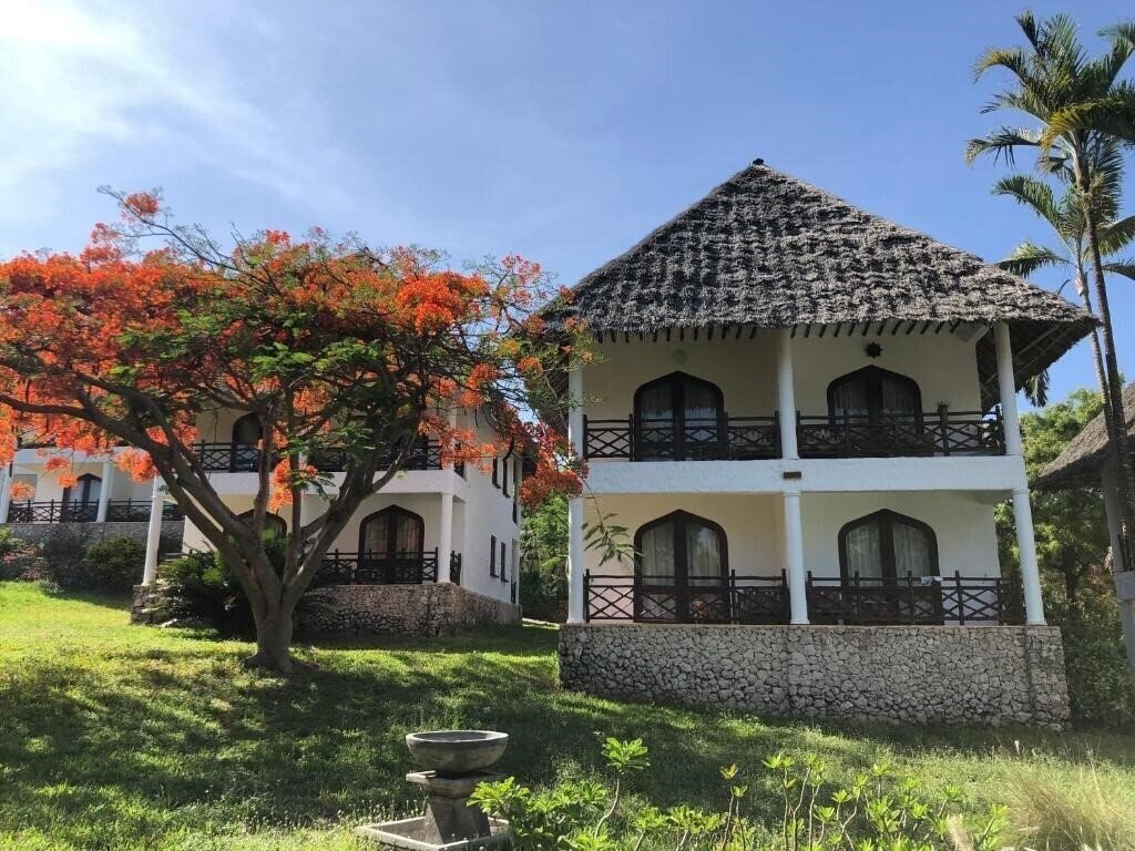 Апартаменты Blue Bay Beach Resort 5*