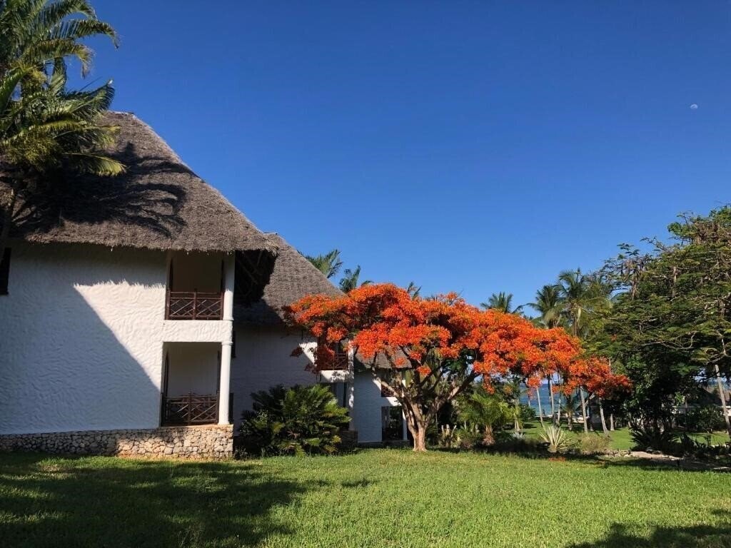 Панорама Blue Bay Beach Resort 5*