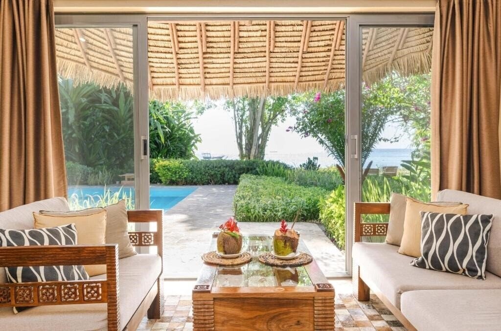 Территория Zanzi Resort 5*