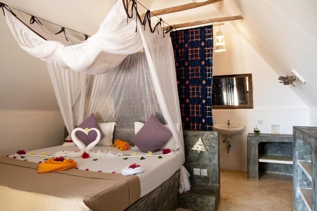 Фото Nur Beach Resort 3*