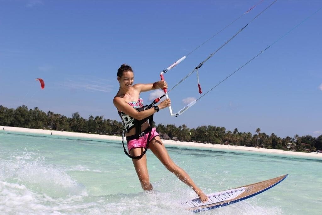 Вид Nur Beach Resort 3*