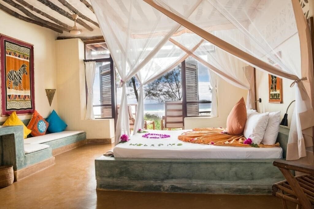 Апартаменти Sunshine Marine Lodge 3*