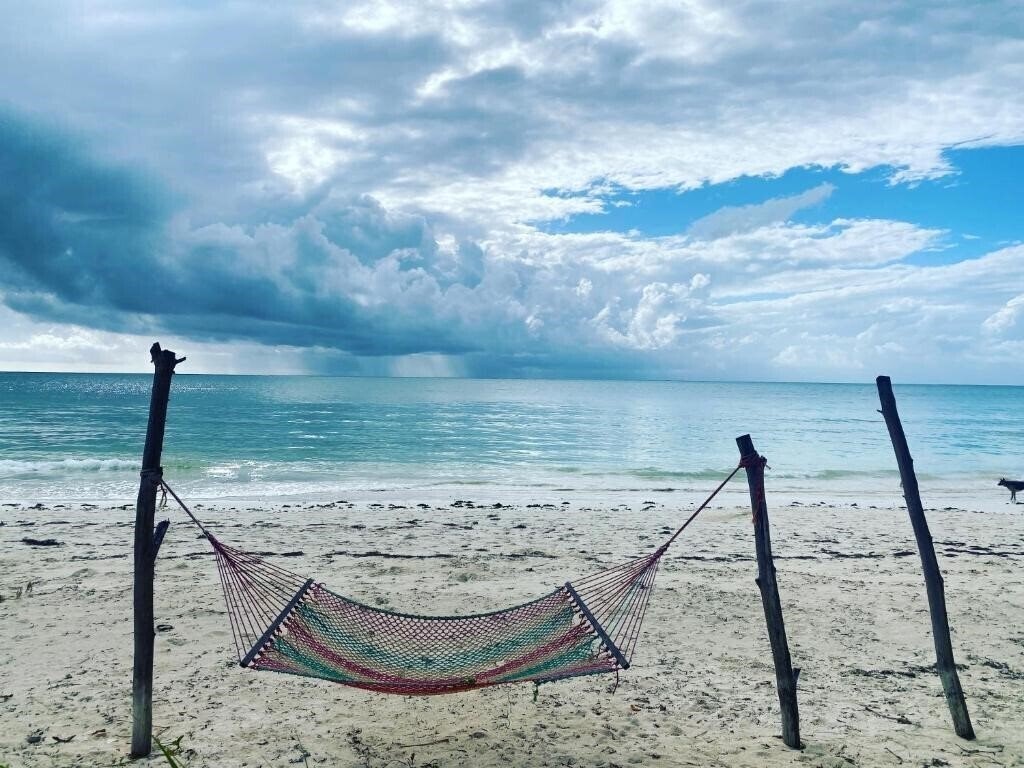 Готель Mbuyuni Beach Village 2*