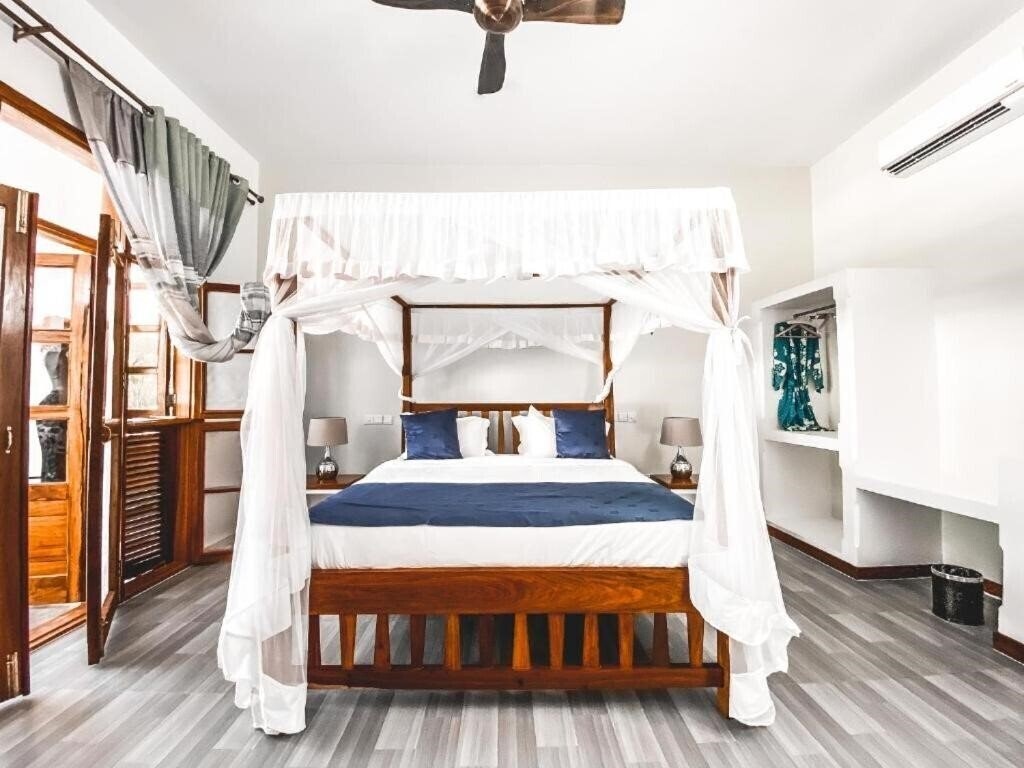 Панорама Indigo Beach Zanzibar Hotel 3*