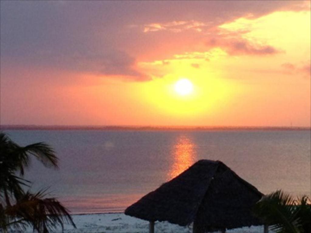 Апартаменти Kono Kono Beach Resort 5*