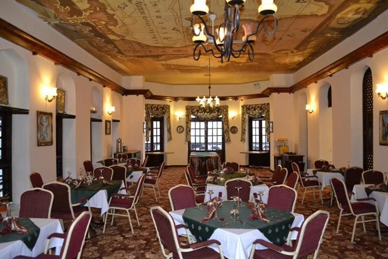 Апартаменти The Africa House Hotel 4*