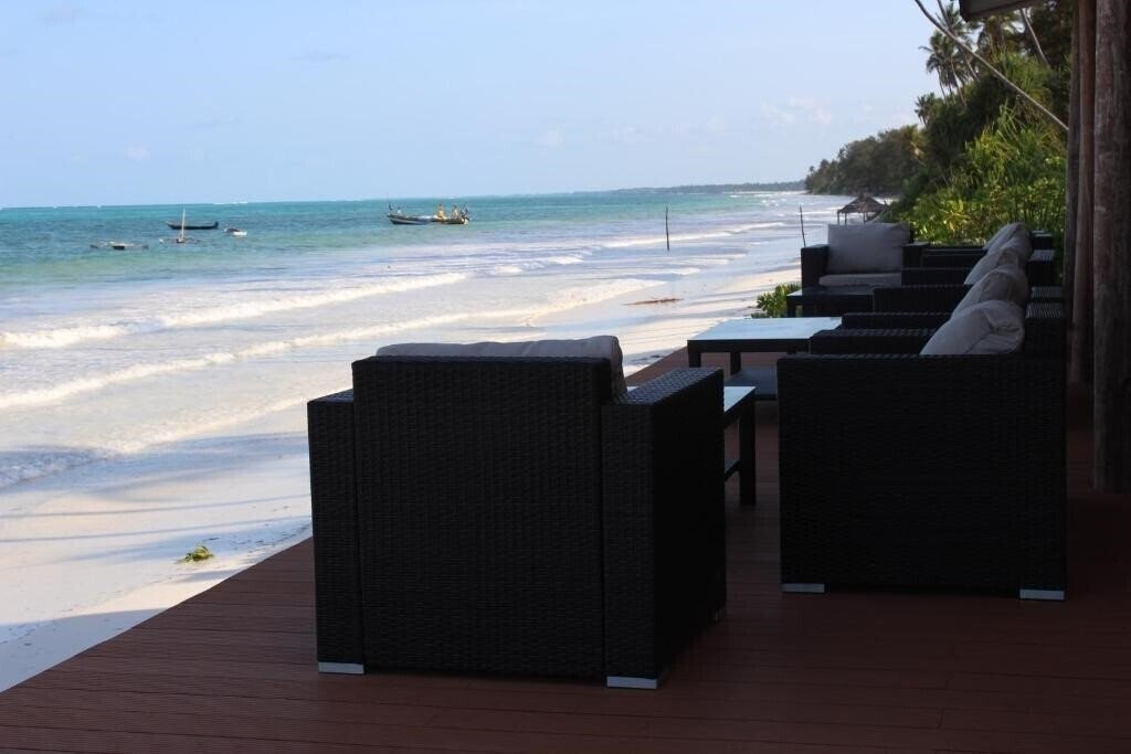 Вид Zawadi Beach Villas 3*