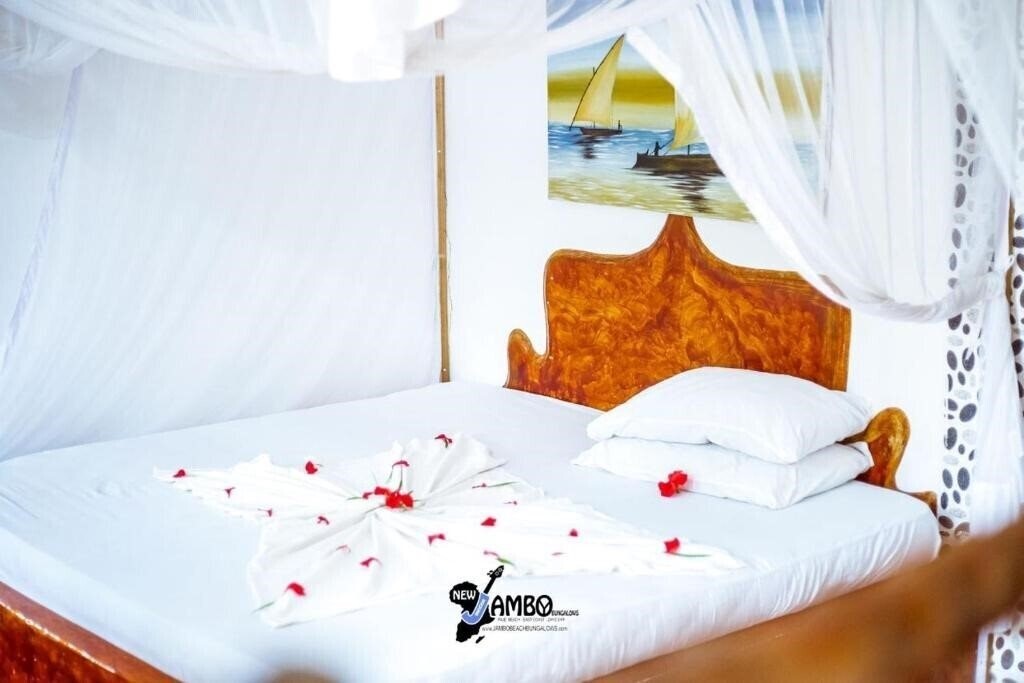 Панорама Jambo Beach Bungalows 3*