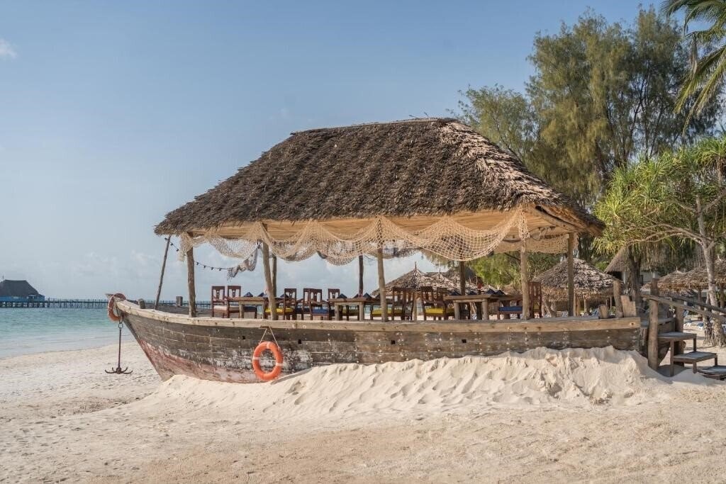 Территория Kiwengwa Beach Resort 5*