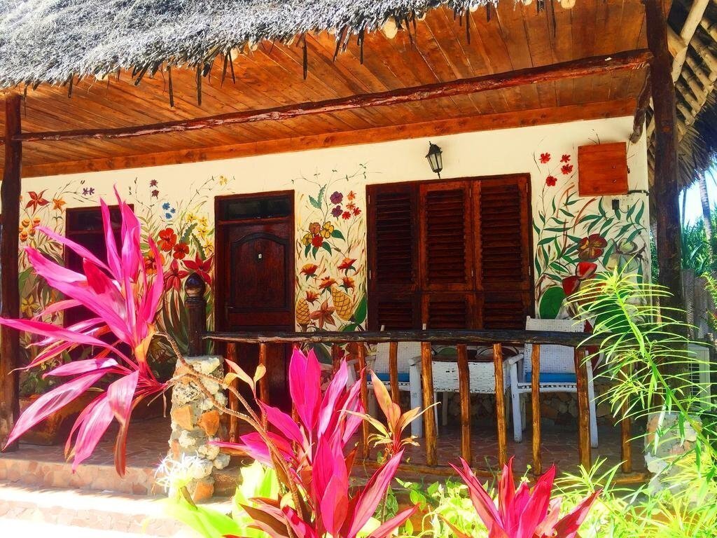 Территория Waikiki Resort Zanzibar 3*