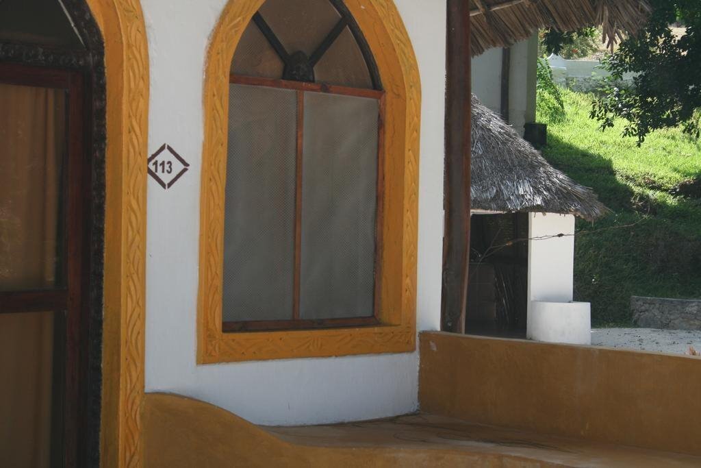 Апартаменты Coral Reef Resort 3*