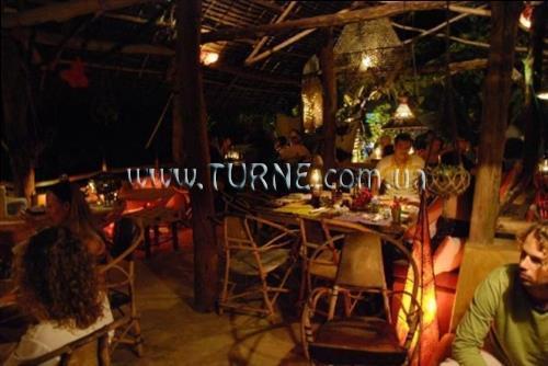 Територія Bellevue Guesthouse Zanzibar гостиный двор