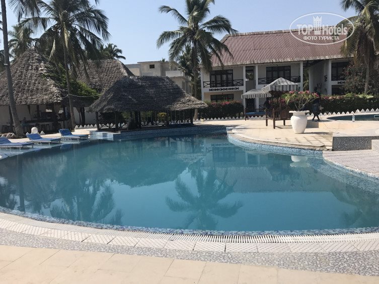 Фотографія African Sun Sand Sea Beach Resort & Spa 3*