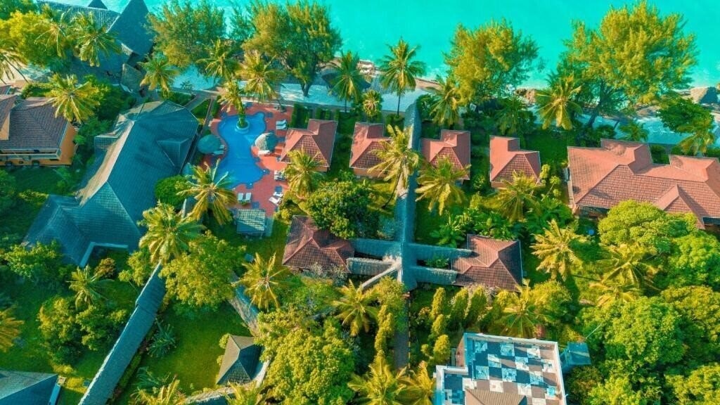 Панорама Mnarani Beach Cottages 4*