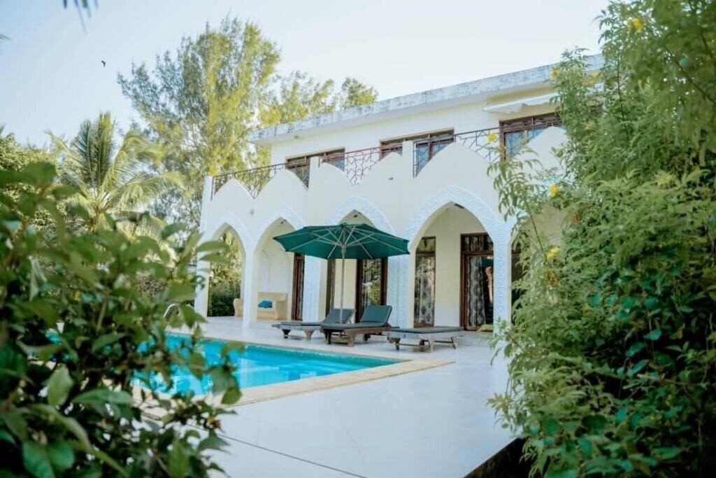 Территория Villa Serenity 4*