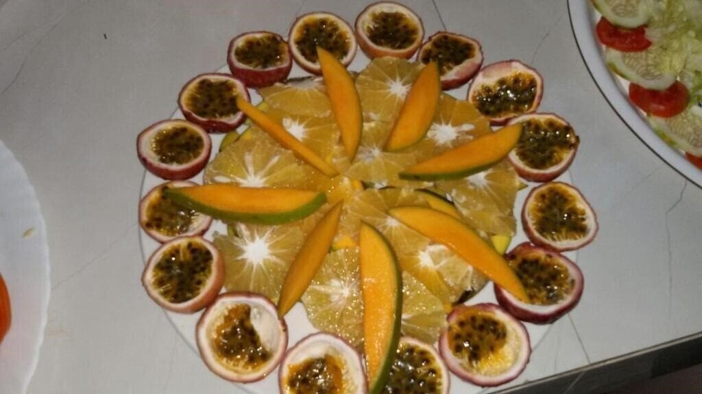 Территория Casa Umoja Guesthouse 3*