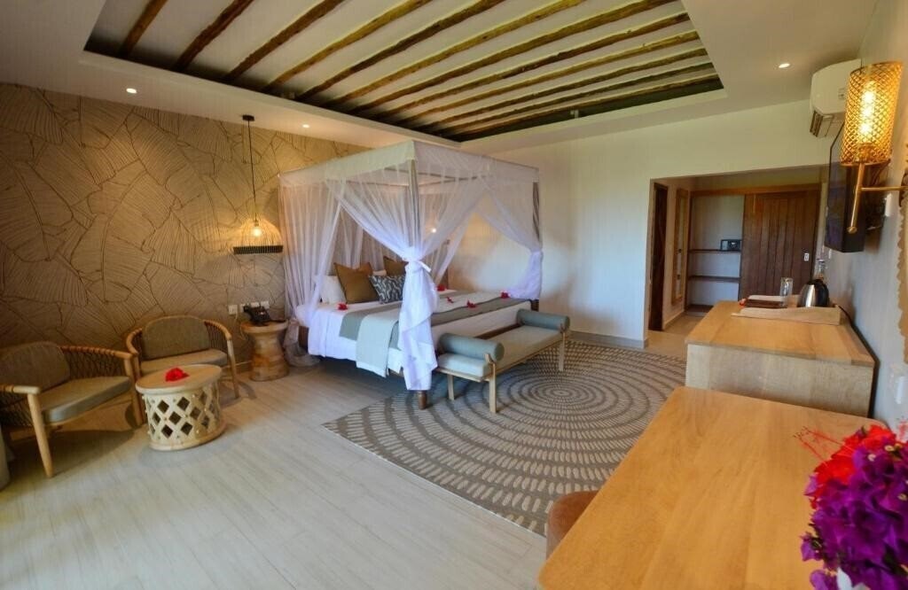 Вид Neptune Pwani Beach Resort & Spa 5*