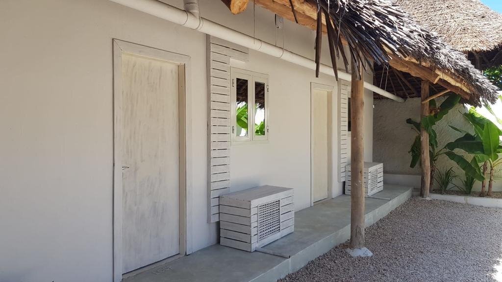 Территория The Loop Beach Resort 3*