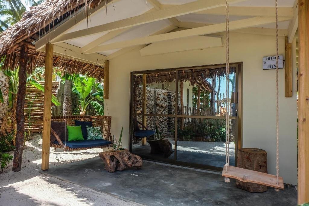 Фото B4 Beach Club 4*