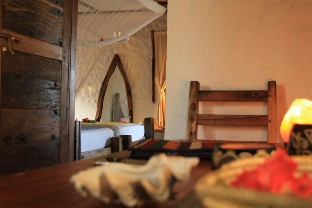 Апартаменты Ujamaa Beach Resort 4*