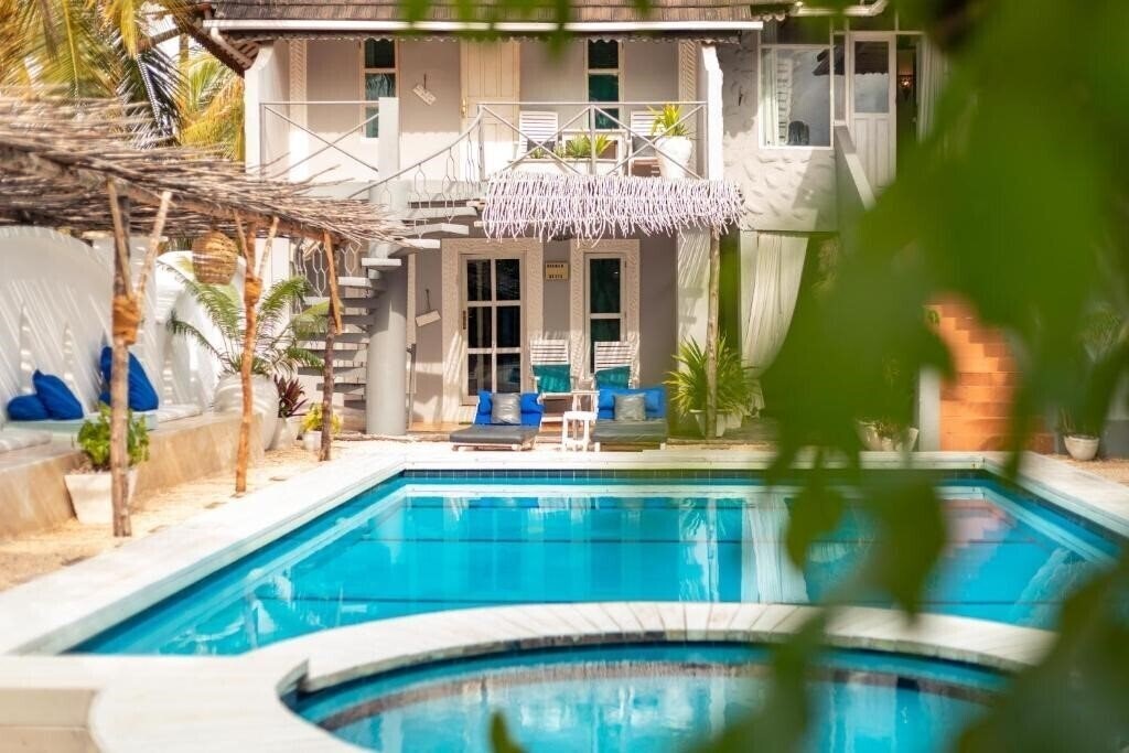 Картинка B4 Boutique 4*