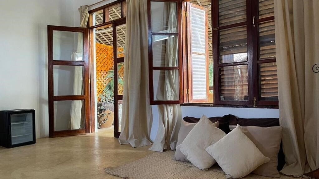 Вид Kibanda Lodge Hotel 3*