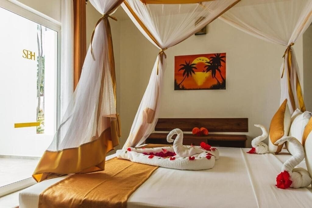 Фото SBH Kilindini Resort 5*