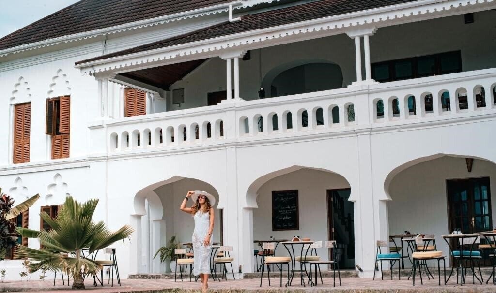 Вид The Manor House 4*