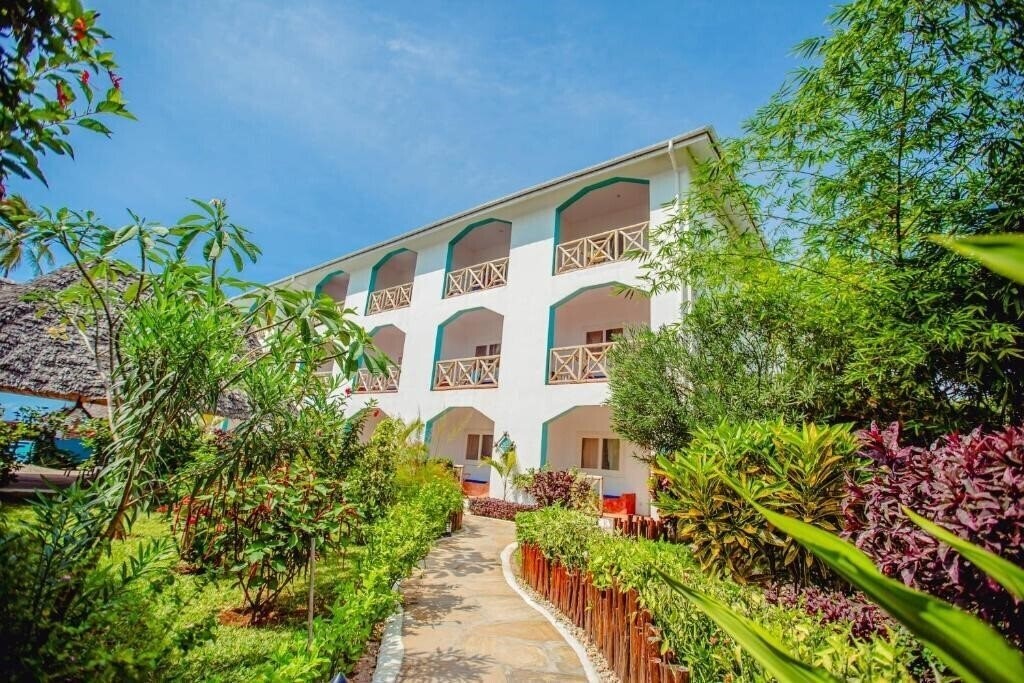 Фотографія AHG Sun Bay Mlilile Beach 4*