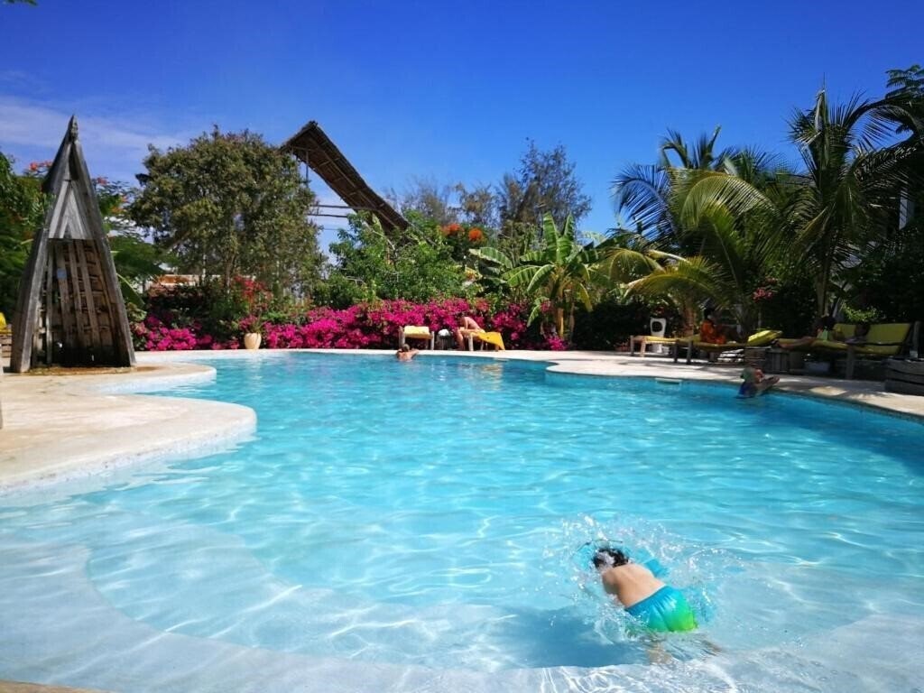 Апартаменты Breeze Residence Apartments 3*