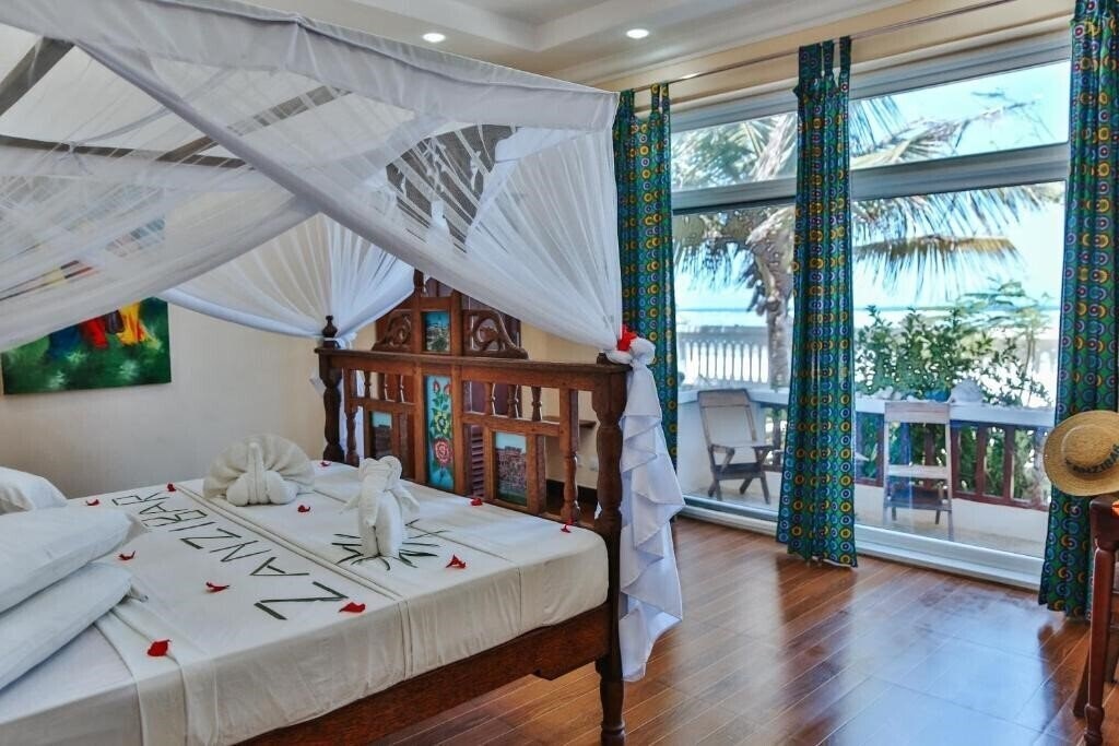 Территория Mambo Beach Villas 3*