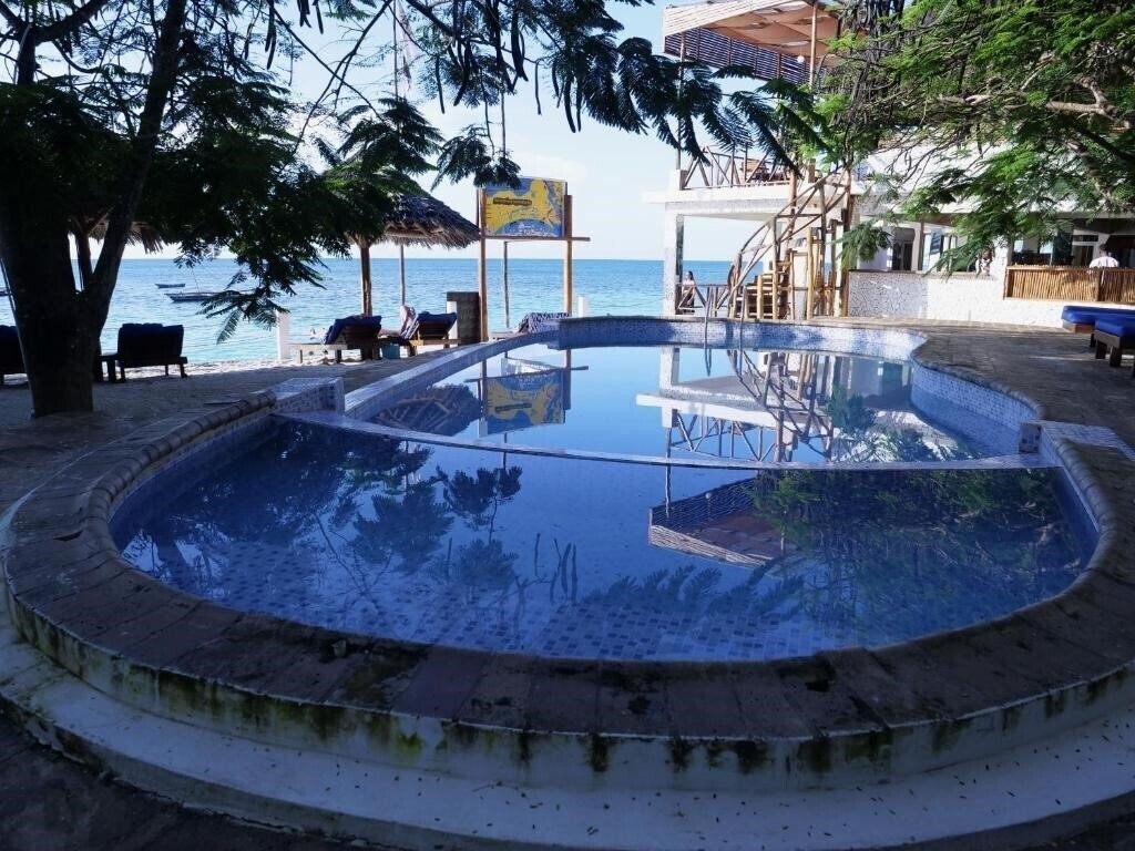 Готель Double A Nungwi Beach Hotel 4*