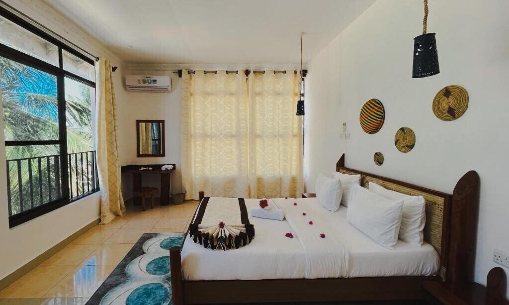 Панорама Bianco Azzurro 2*