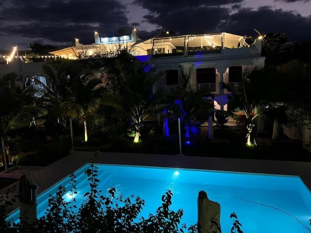 Изображение Paje White House 5*