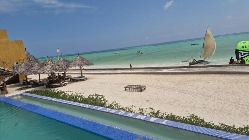 Територія Jambo Resort By Mambo Hotels 4*